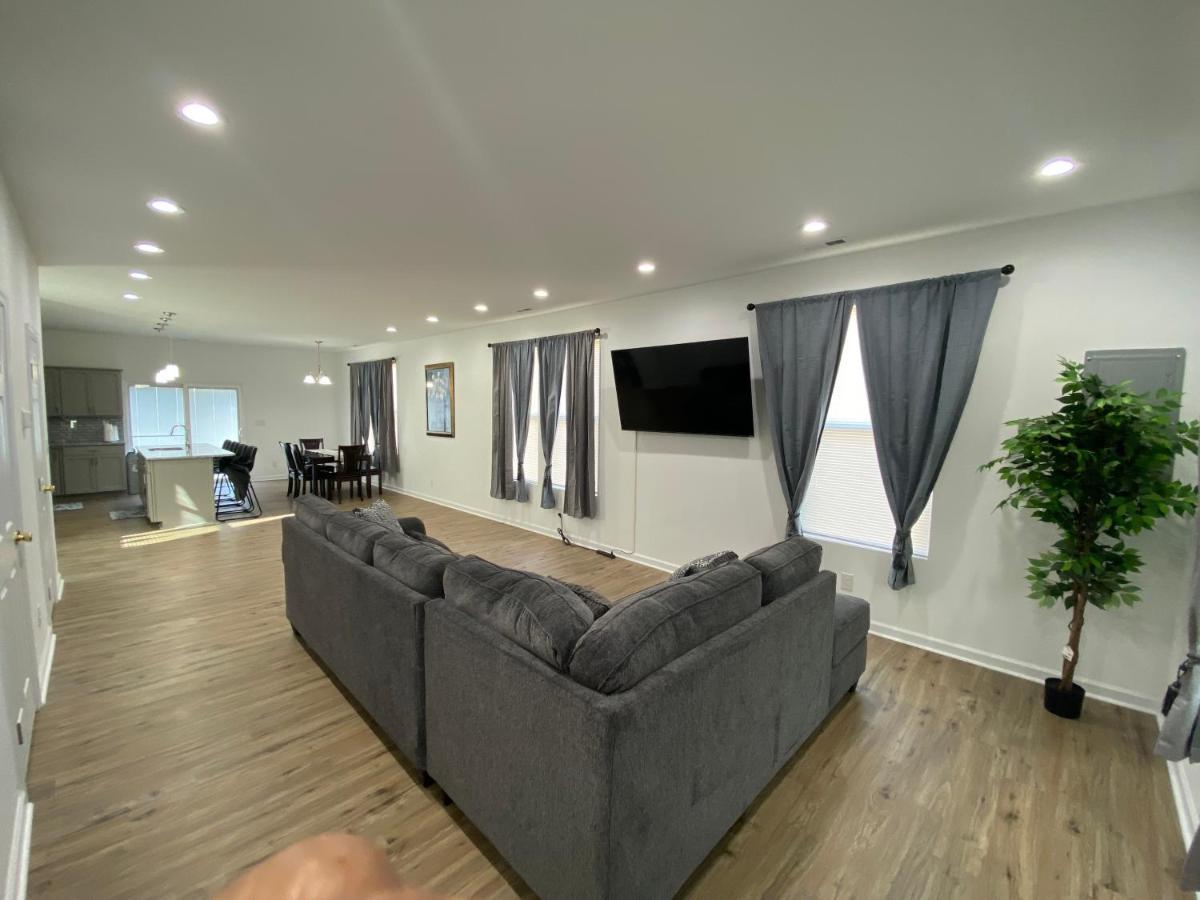 The Chesapeake Gray Villa Norfolk Exterior photo